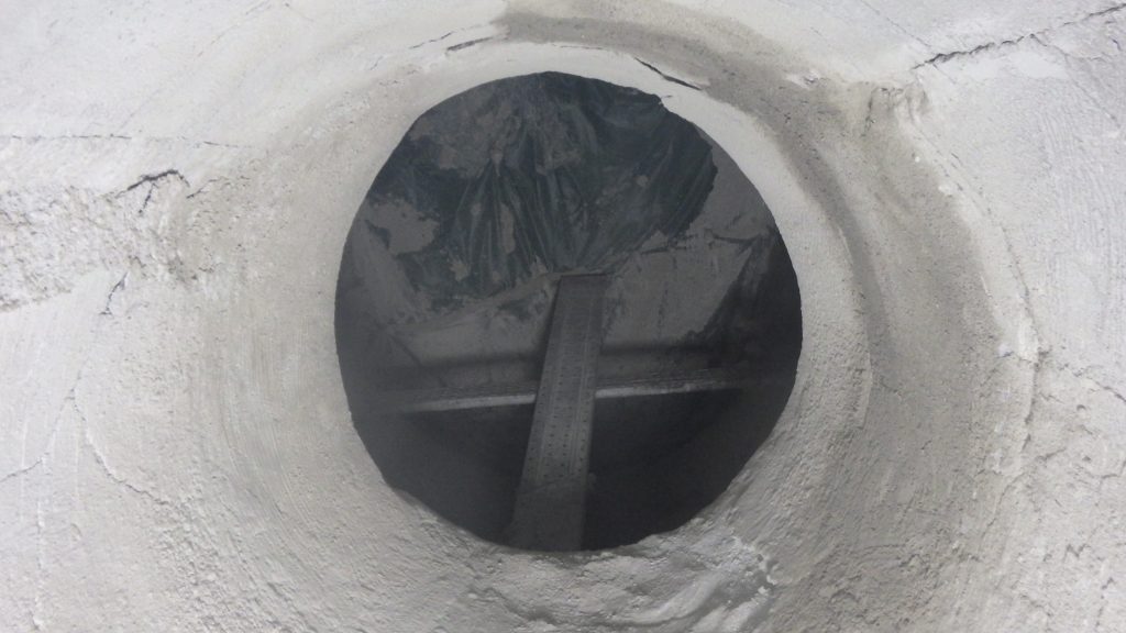 Refractory material application