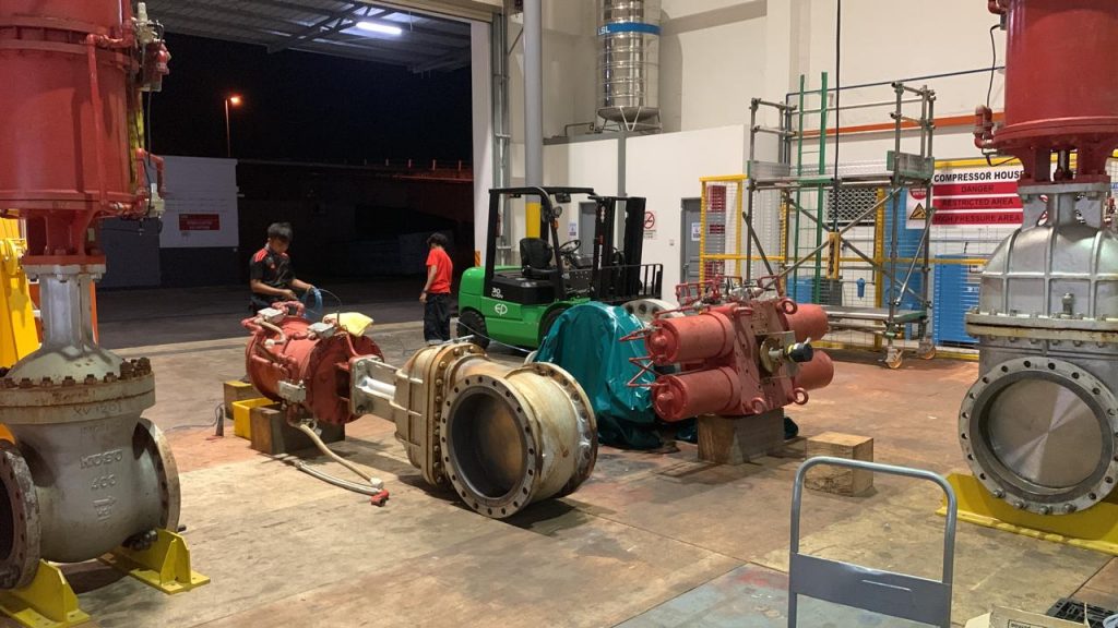 Valve maintenance work